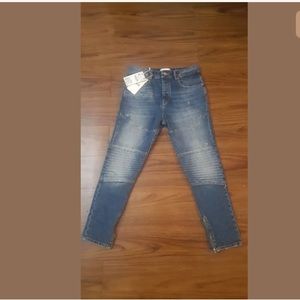 Men’s Zara Distressed Cropped Slim Fit Jeans A4